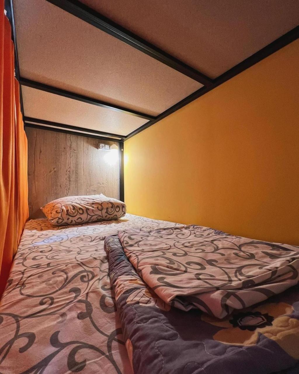 Hostel Рой Ałma Ata Zewnętrze zdjęcie
