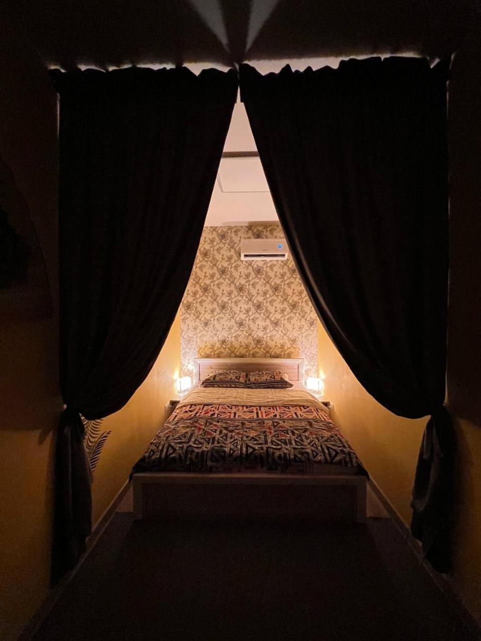 Hostel Рой Ałma Ata Zewnętrze zdjęcie