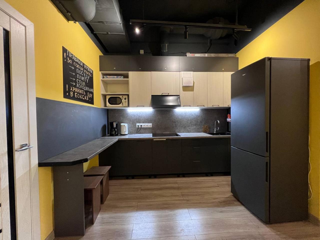 Hostel Рой Ałma Ata Zewnętrze zdjęcie